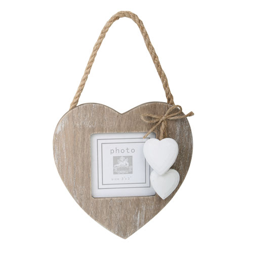 Hanging heart frame with 2 white hearts **