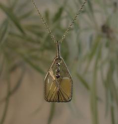 Agate pendant square, gold colour chain