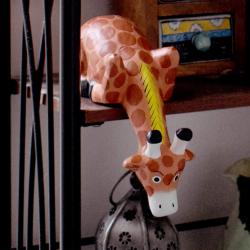 Wooden Shelf Display Ornament Giraffe 17 x 10 x 6cm