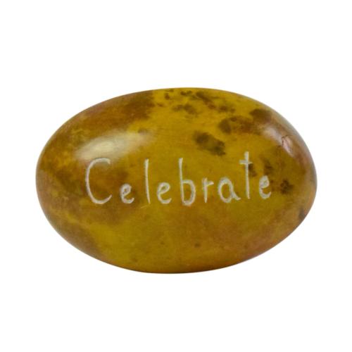 Sentiment pebble oval, Celebrate yellow, 5cm