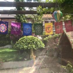 Prayer flags, Chakra symbols